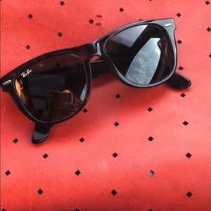 Ray-Ban Wayfarer Sunglasses, Brown Tortoise